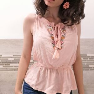 FLORAL EMBROIDERY TOP